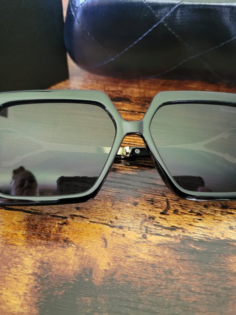 Black CC sunglasses - Picture 4 of 8